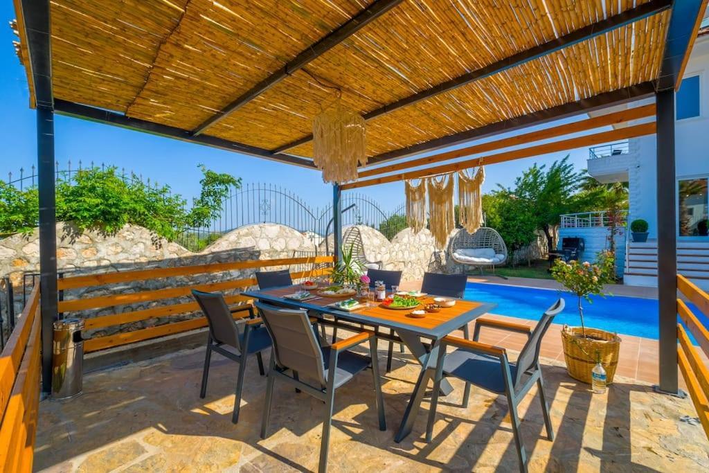 Villa Zalin Ovacık Esterno foto